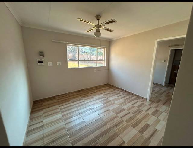 3 BEDROOM HOUSE FOR SALE IN SCHOEMANSVILLE